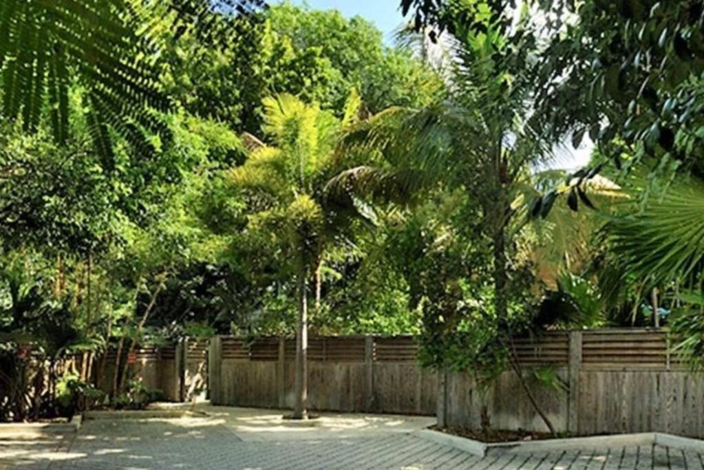 Duval Street Suite W Parking And Pool Key West Exterior foto