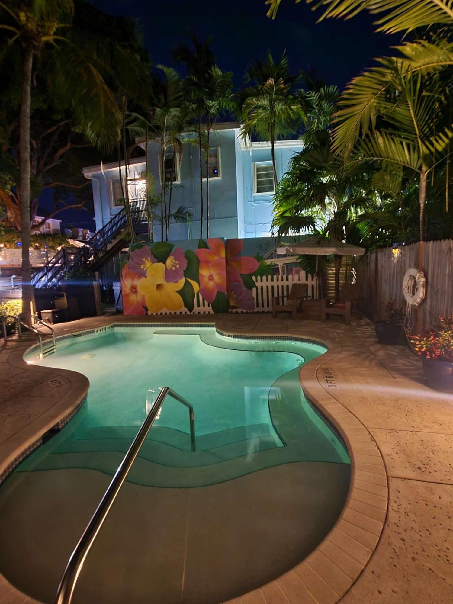 Duval Street Suite W Parking And Pool Key West Exterior foto